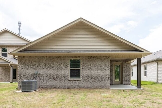 Building Photo - Coming soon-6 or 12 month lease is available