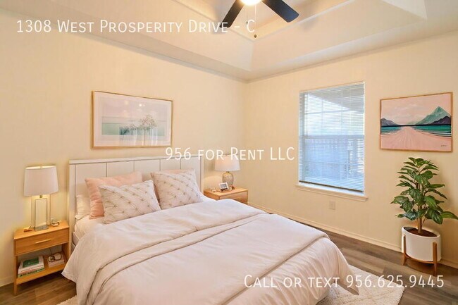 Building Photo - 1308 W Prosperity Dr