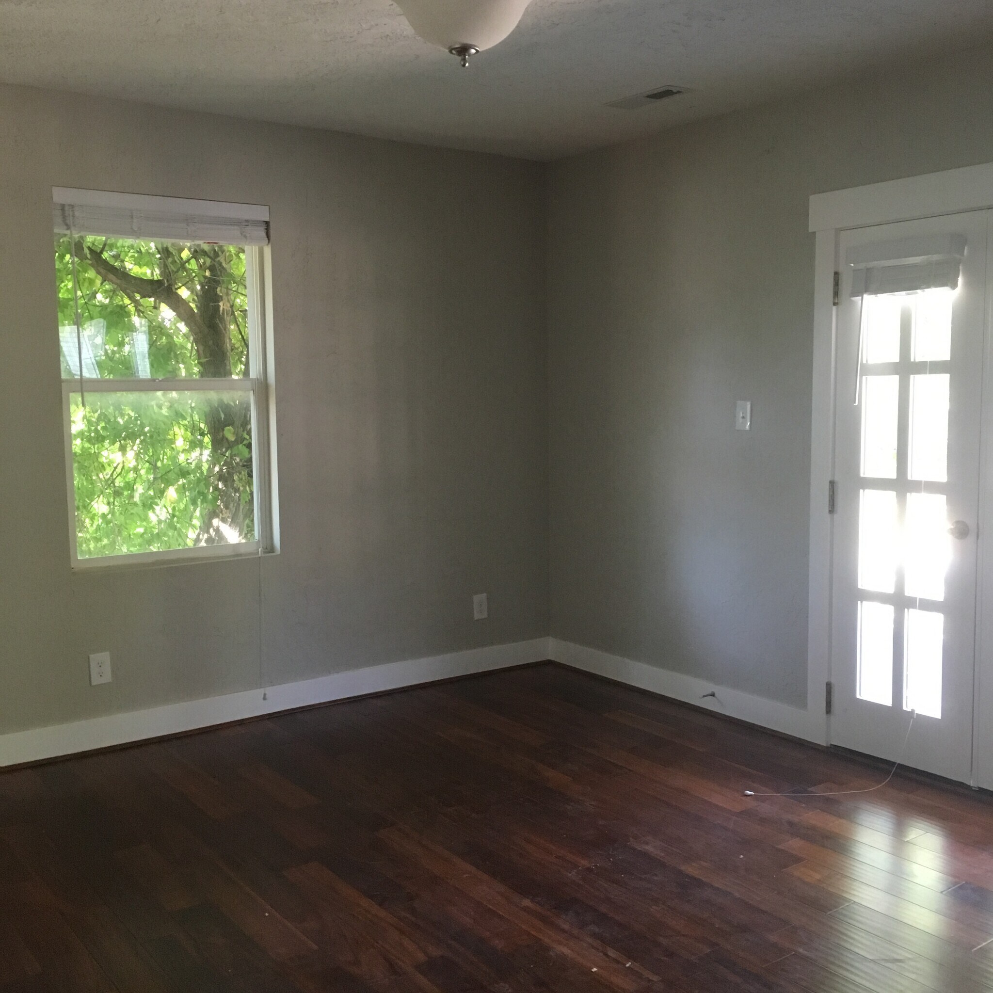 Building Photo - 301 N. Almond Street #5