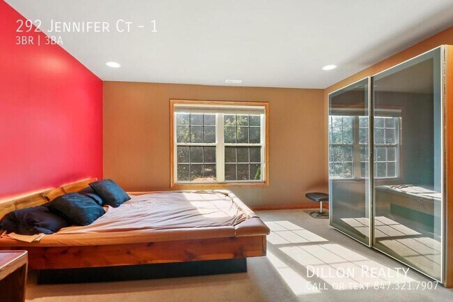 Building Photo - 292 Jennifer Ct