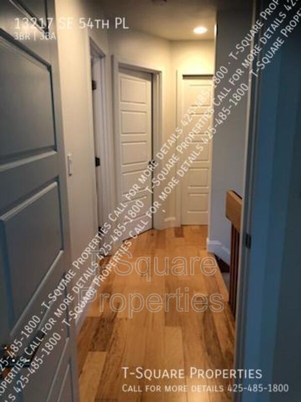 Building Photo - 13217 SE 54th Pl