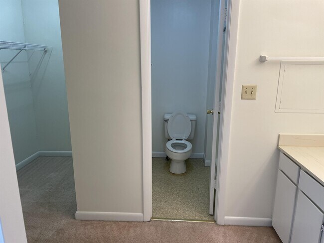 Building Photo - 109 Harvest Dr