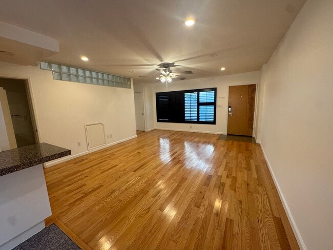 Building Photo - 2912 11th St