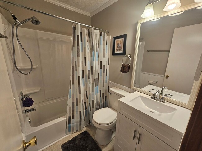 Building Photo - 4453 Little River Inn Ln