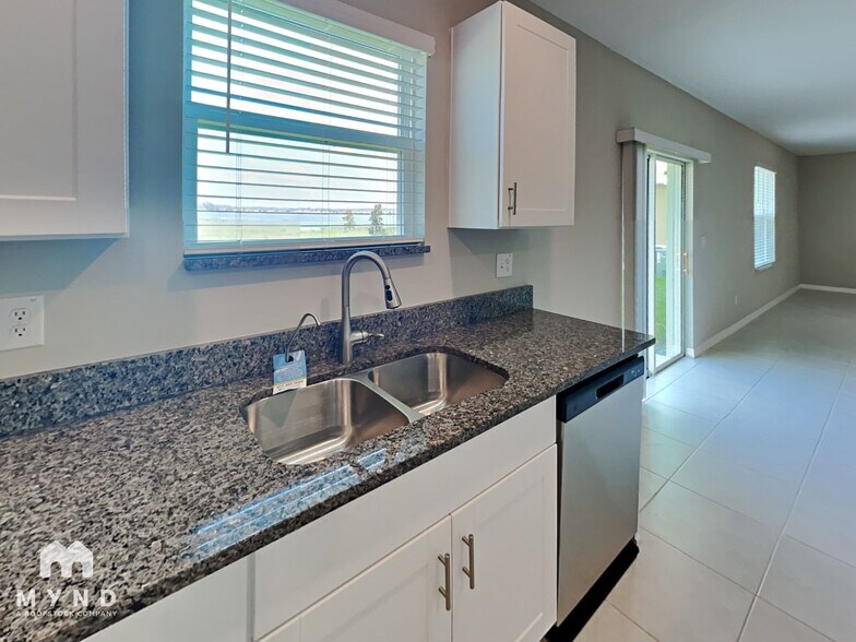 Building Photo - 31707 Sun Kettle Lp