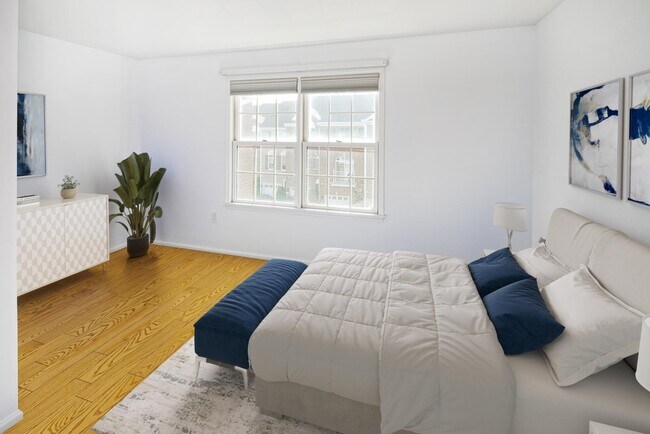 Building Photo - 453 Albany Ct