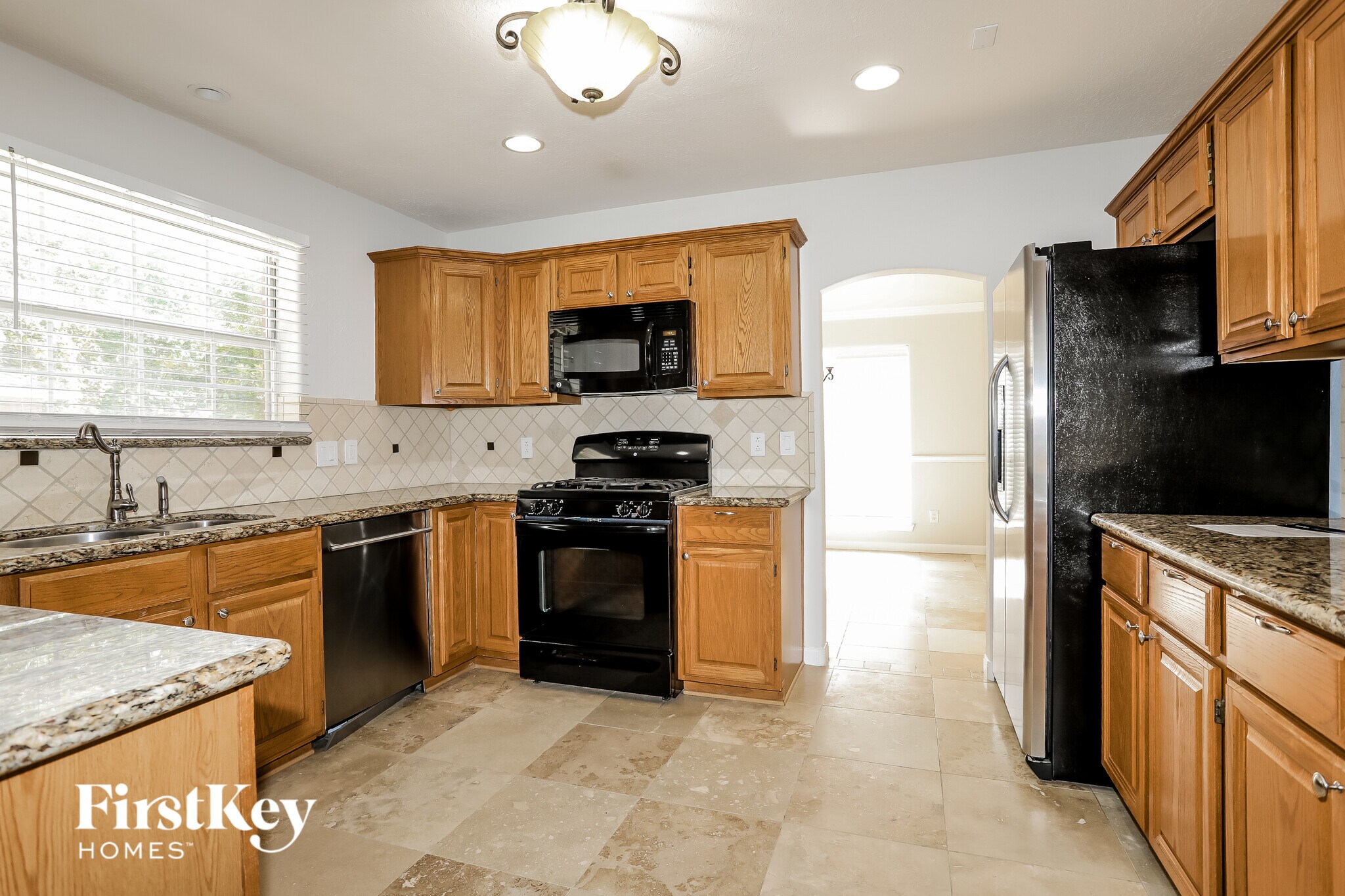 Building Photo - 108 N Rockfern Ct