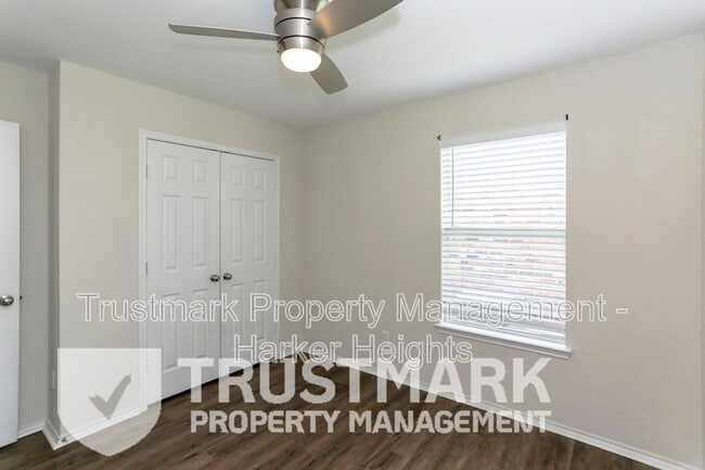 Building Photo - 1321 Cozy Creek Dr