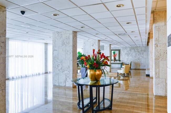 Building Photo - 1950 S Ocean Dr