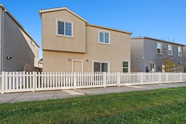 Building Photo - 461 Ashwick Loop