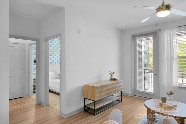 Building Photo - 9821 Research Dr