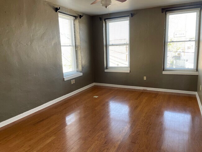 Bedroom 1 - 102 N Front St