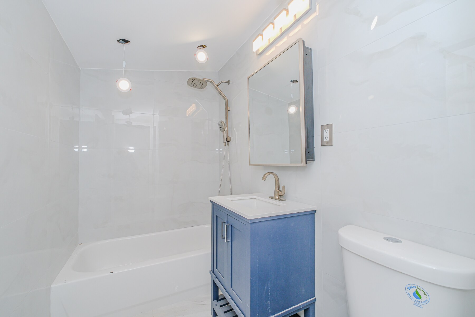 Building Photo - 384 Lafayette Ave