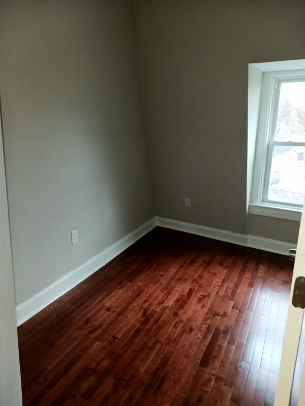 Building Photo - 779 S Main St