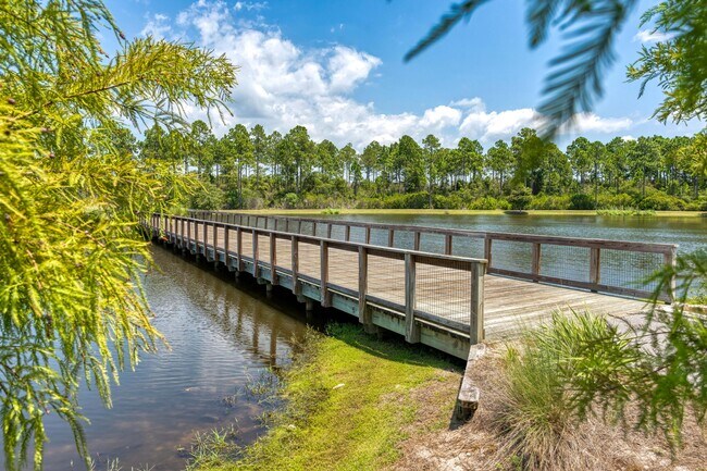 Building Photo - 39 Suwanee Dr