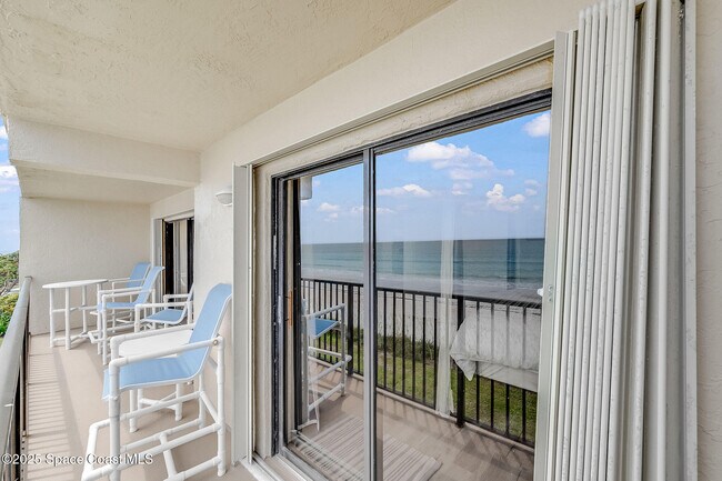 Building Photo - 1465 Jimmy Buffett Mem Hwy
