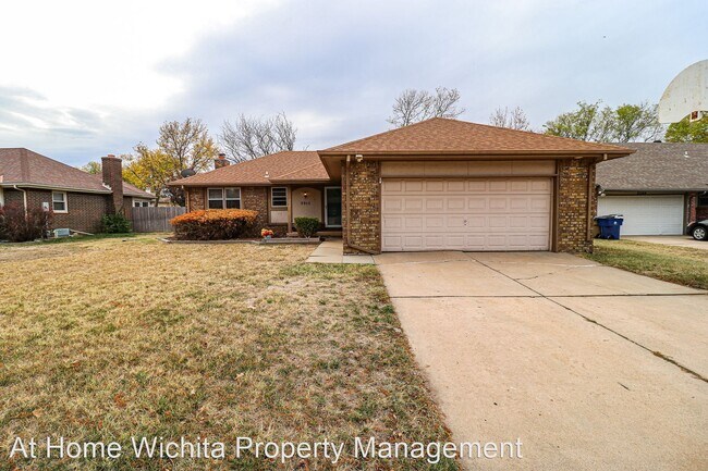 Primary Photo - 3 br, 3 bath House - 2215 South Lori Lane