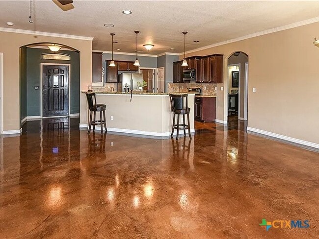 Building Photo - 4910 Bronze Dr
