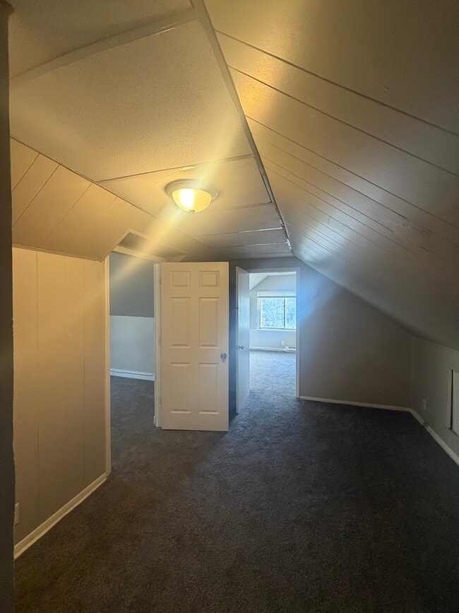 Building Photo - 3611 E 103rd St