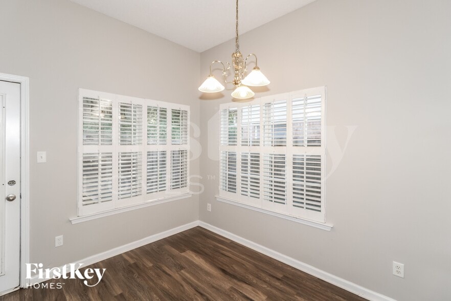 Building Photo - 865 Abbey Grove Ln