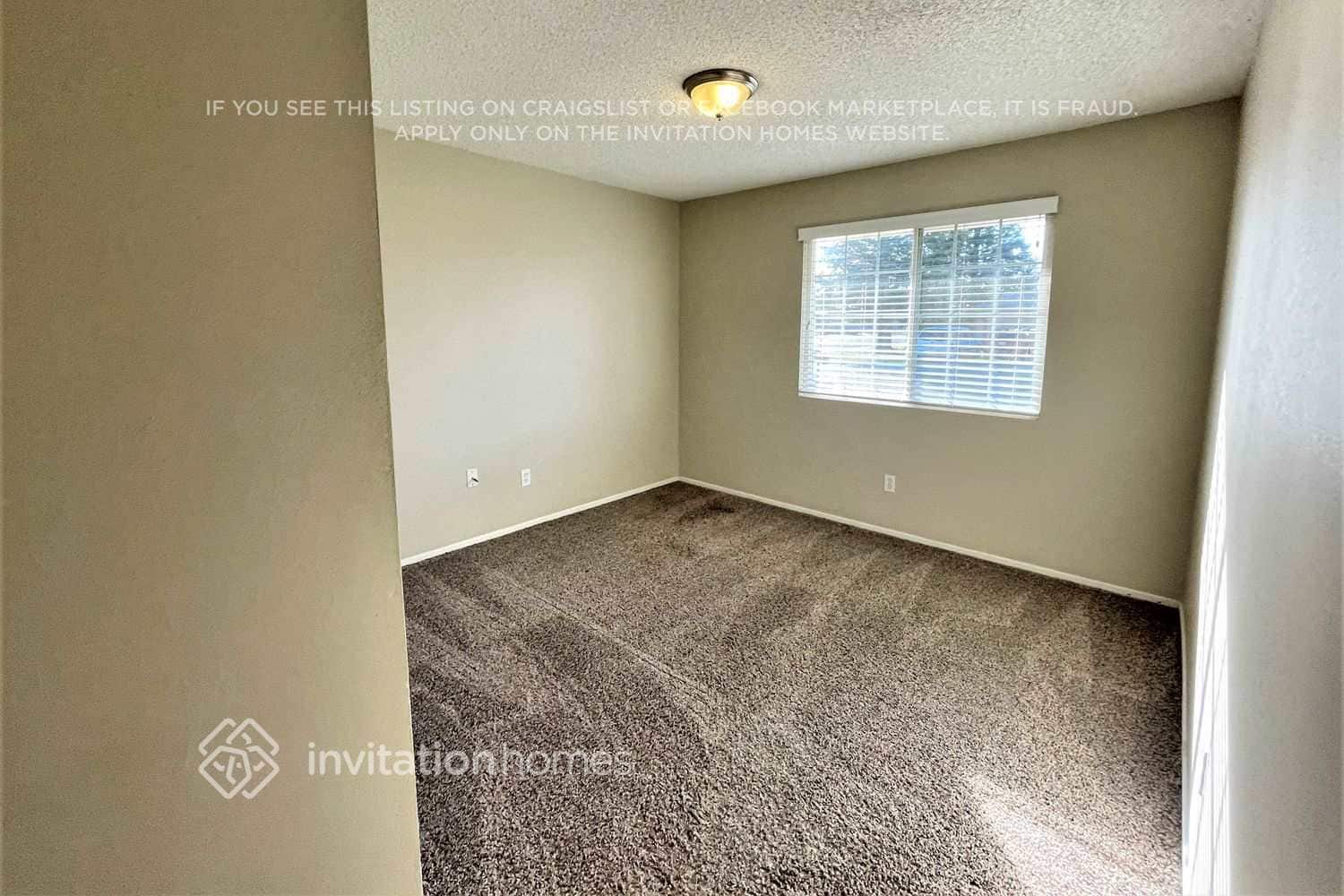 Building Photo - 908 Mesa Verde