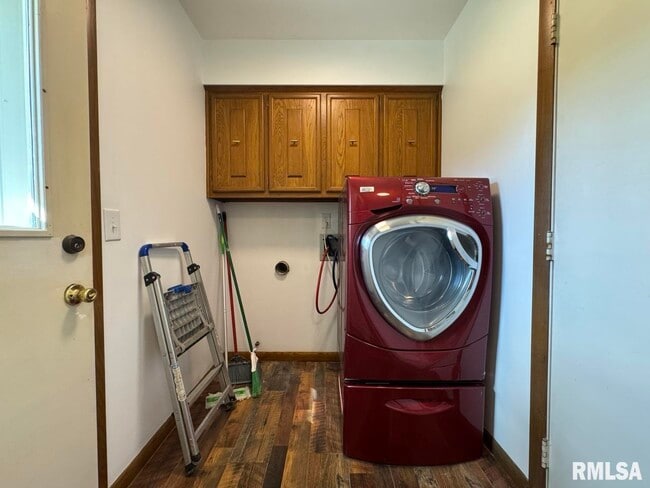 Building Photo - 3816 Ridgewood Dr