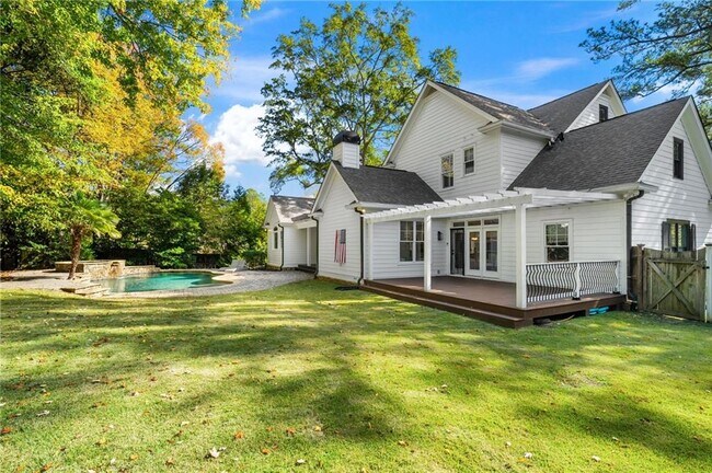 Building Photo - 4715 Westfield Dr NE