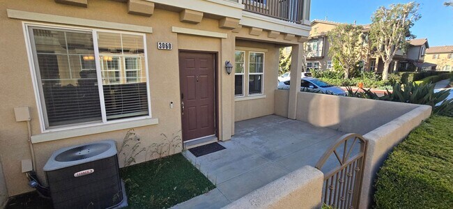 Building Photo - Beautifully maintained 2-bedroom, 2.5-bath with Loft • 1,504 sqft & 2-car garage.