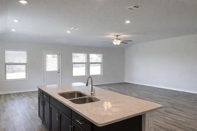 Building Photo - 600 Cedar Springs Dr