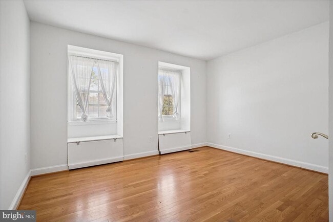 Building Photo - 1221 Forestville Dr