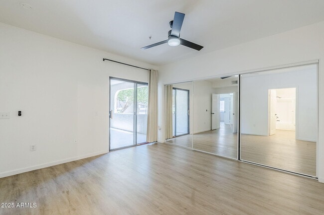 Building Photo - 9455 E Raintree Dr