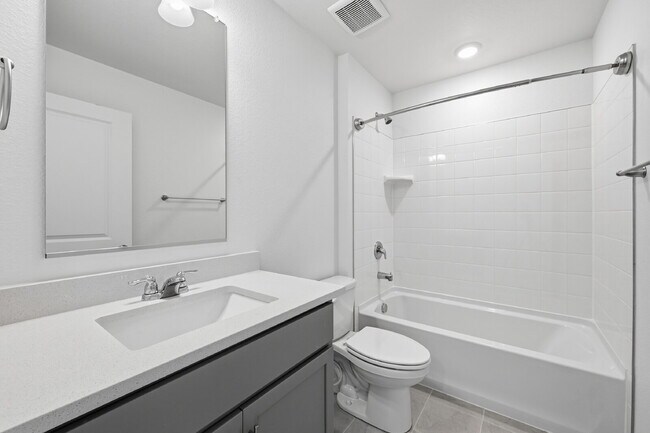 Building Photo - $2,695.95- 3 bed, 2.5 bath Home in Monument with Central AC and 2 Car Garage!