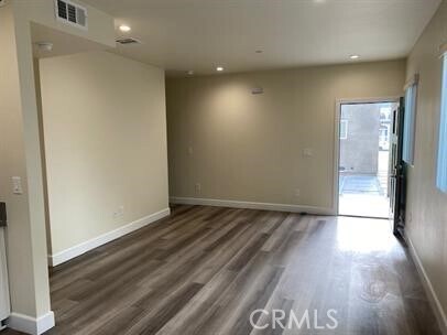 Building Photo - 619 E 21st St