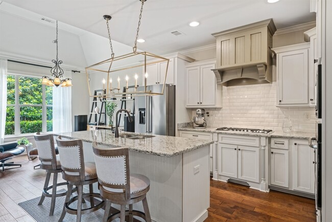 Building Photo - 4513 Chestnut Hill Dr