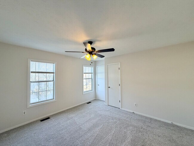 Building Photo - Gorgeous Doraville 2 Bed-2.5 Bath Townhouse, Roommate Floor plan!