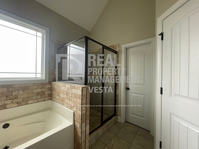 Building Photo - 904 Rainbow Springs Rd