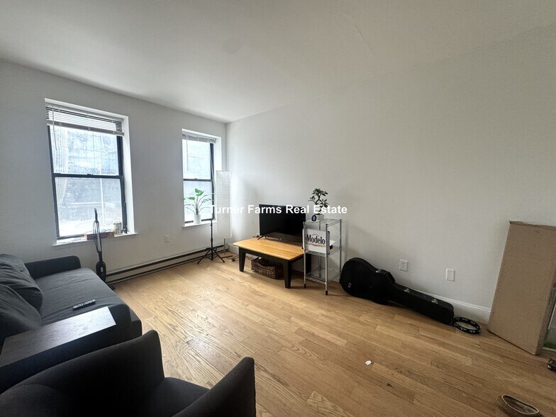 Building Photo - 774 Columbus Ave