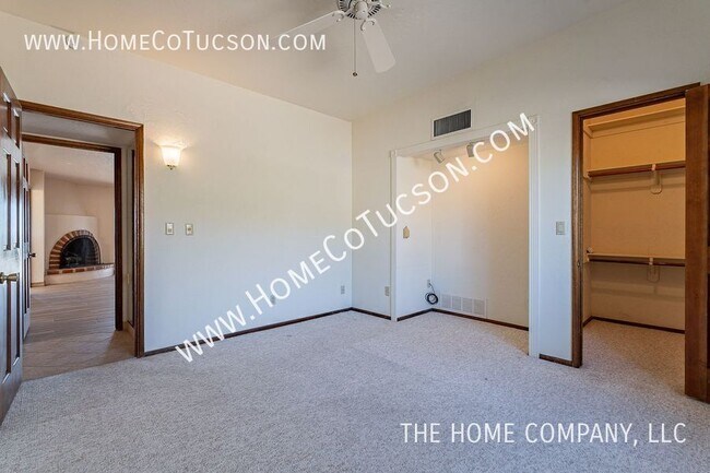 Building Photo - 5411 N Sundance Pl