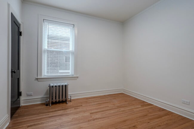 Building Photo - 7236 S Fairfield Ave
