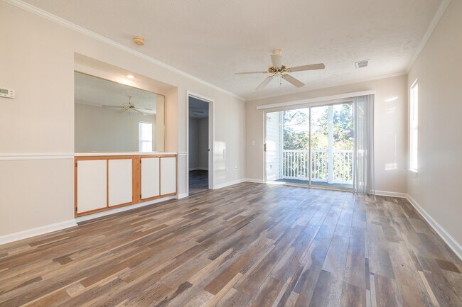 Building Photo - 9550 Dunes Gables Dr