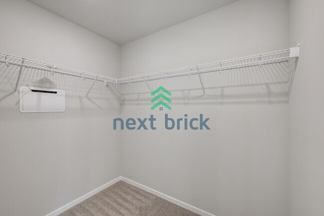 Building Photo - "Charming 3-Bed Home with 2.5 Baths in Picturesque Snohomish – 1720 Sq. Ft. of Comfort Awaits!"