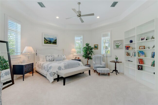 Building Photo - 10175 SW 75th Pl