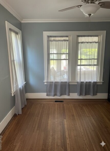 Building Photo - 1412 Durand St