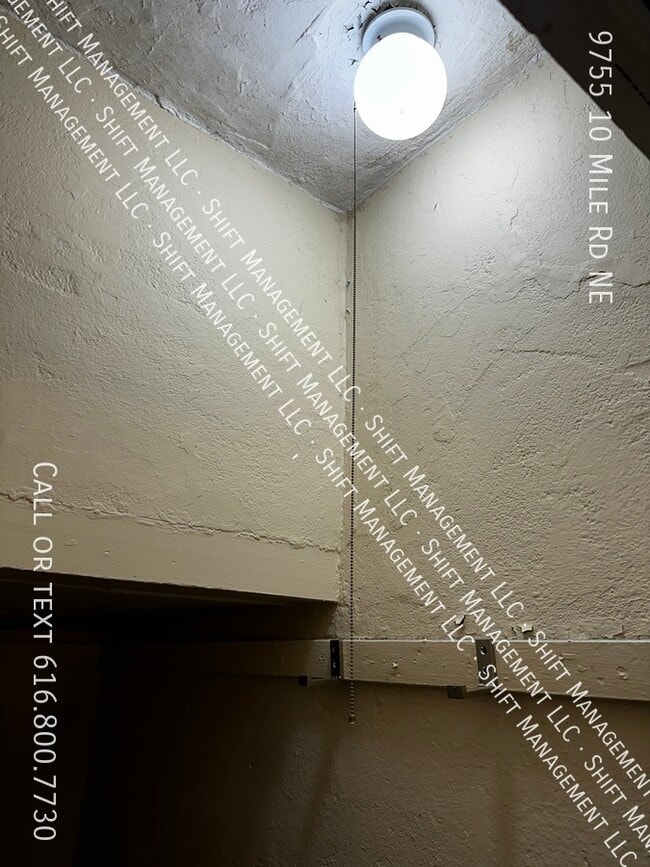 Building Photo - 9755 10 Mile Rd NE