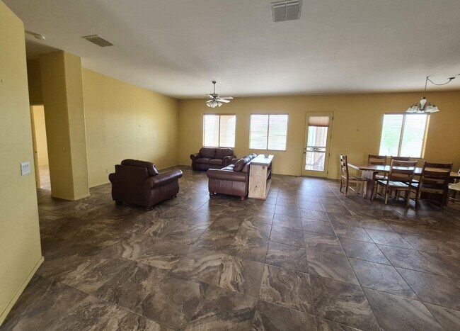 Building Photo - 3506 S Desert Lantern Rd