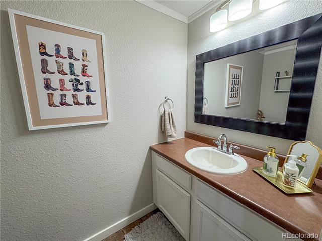 Building Photo - 12982 Grant Cir E