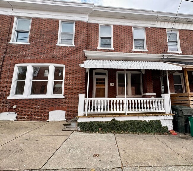 Building Photo - 2 Bedroom 1 Bathroom in Lancaster City!