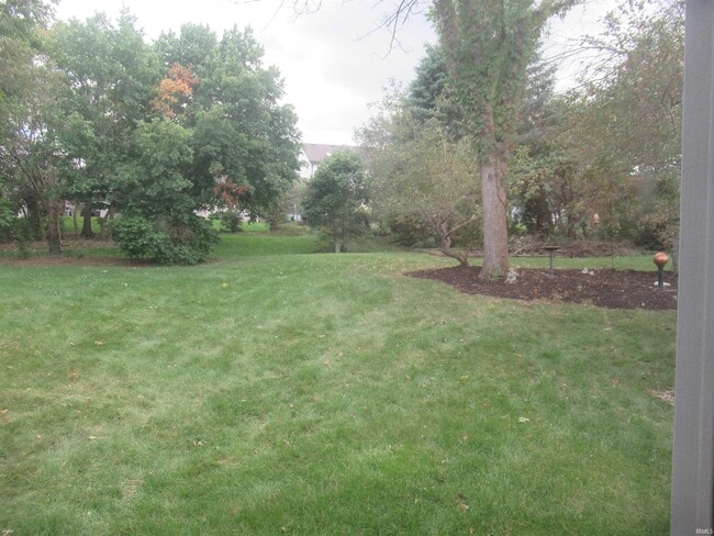 Building Photo - 9823 Valley Vista Pl