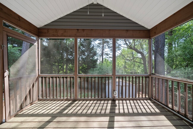 Building Photo - 8324 Bellingham Cir