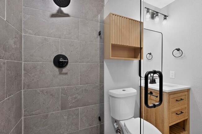 Building Photo - Plano Gem Ready To Be Your Home